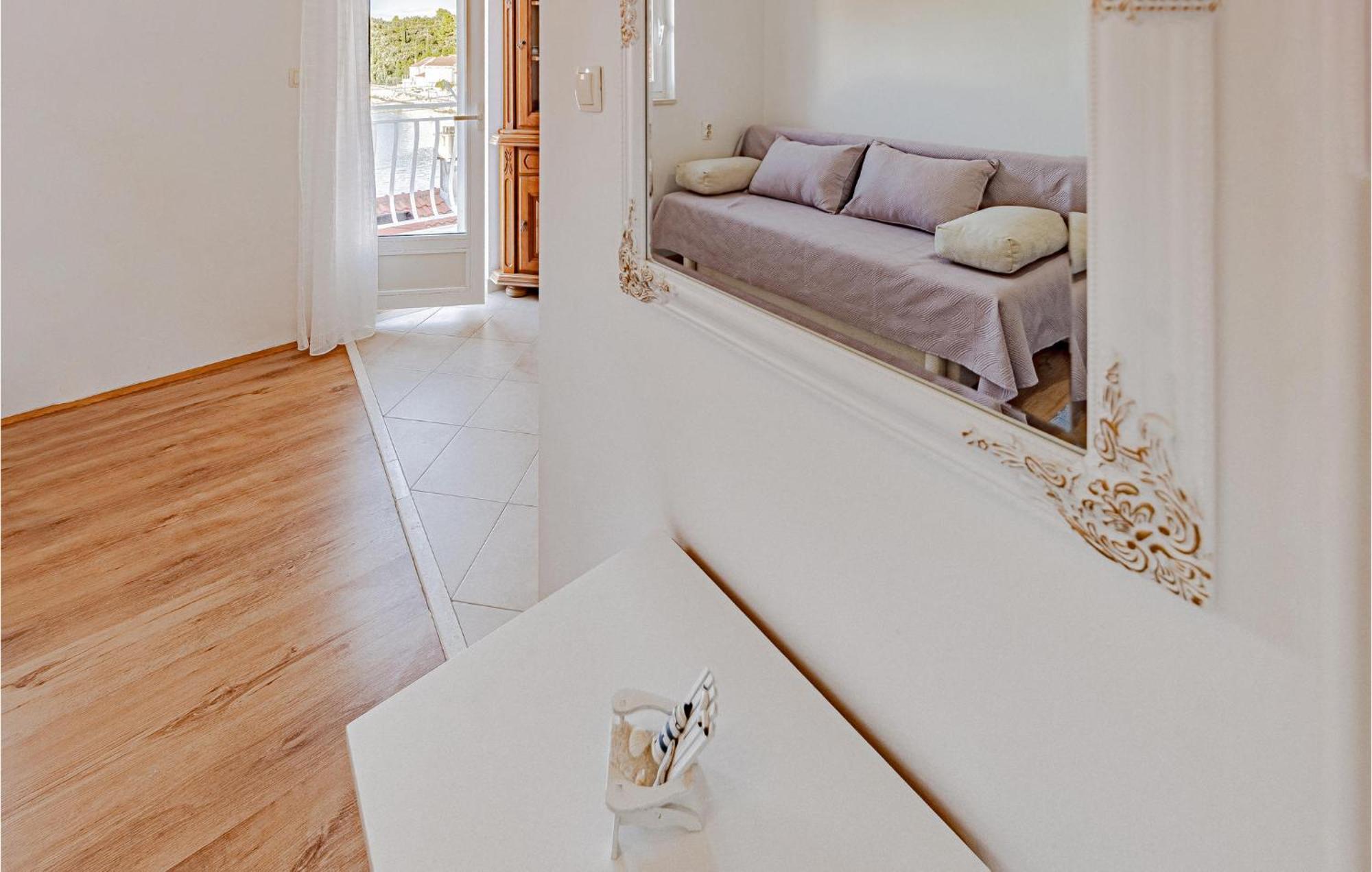 Stunning Apartment In Racisce With Wifi Exterior photo